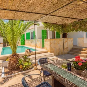  Villa Es Pinar Spanien
