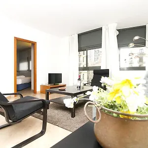 Apartment Bright Sagrada Familia, Barcelona
