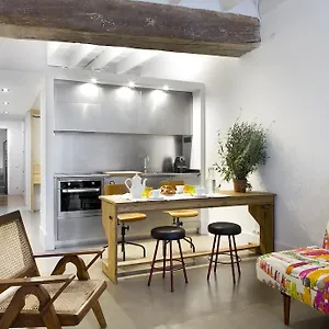 Apartment Best House Best Place, Barcelona